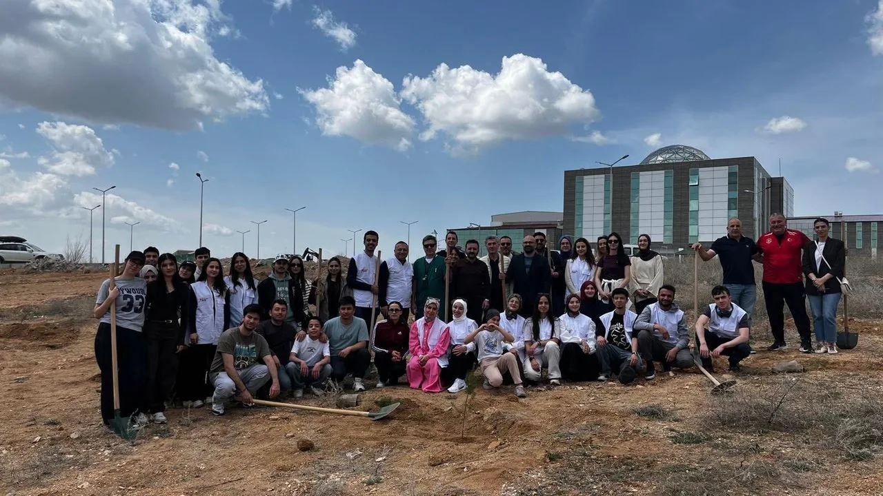 Yozgat'ta Ülkü Ocakları ve Bozok Üniversitesi öğrenci toplulukları iş birliğiyle