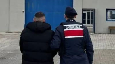 Yozgat İl Jandarma Komutanlığı ekipleri, Sorgun'da yol kontrolü sırasında hakkında