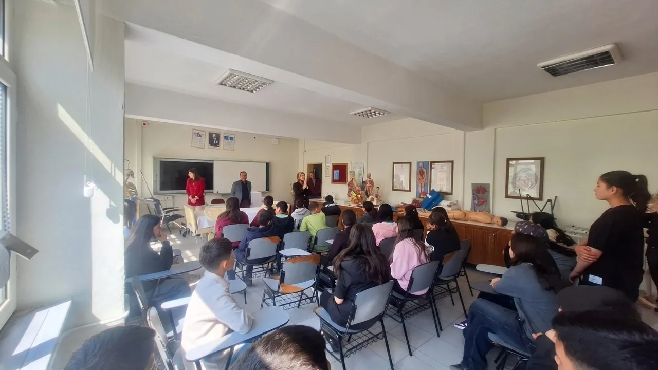 Yozgat İl Millî Eğitim Müdürlüğü tarafından yürütülen "Kariyer Yolculuğu" projesi