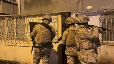 Boğazlıyan ilçesinde düzenlenen uyuşturucu operasyonunda 3 şüpheli gözaltına alındı.