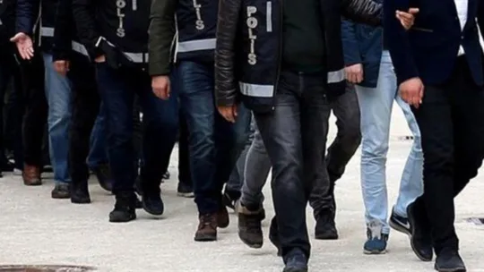 Şanlıurfa merkezli siber dolandırıcılık operasyonunda, gözaltına alınan 42 şüpheliden 31’i