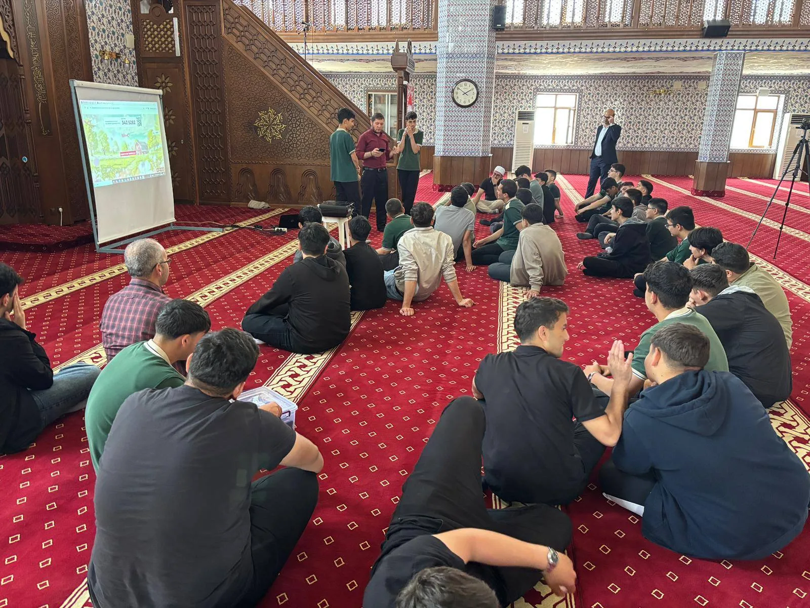 ÇEDES Projesi kapsamında Fen Lisesi öğrencileriyle gerçekleştirilen “Değerler Eğitimi” programında