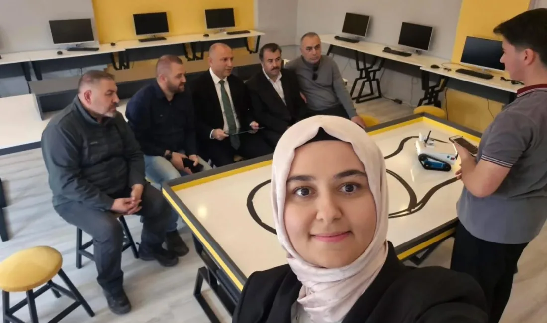 Yozgat’ın Yerköy ilçesinde lise öğrencisi Efendi Açıkgöz, geliştirdiği "DERMAN: Enkaz