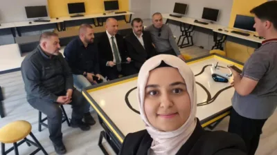 Yozgat’ın Yerköy ilçesinde lise öğrencisi Efendi Açıkgöz, geliştirdiği "DERMAN: Enkaz