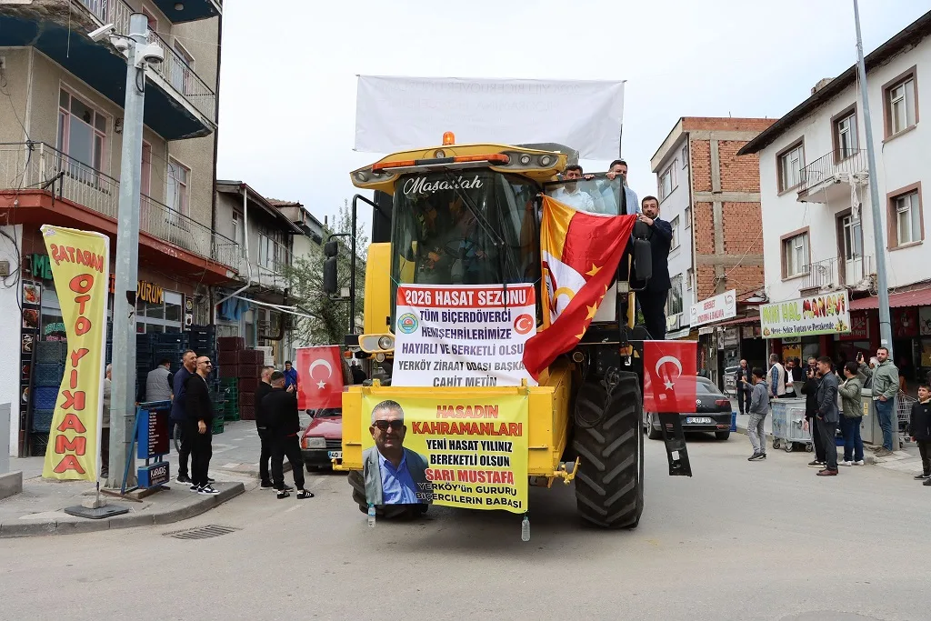 Yerköy ilçemizde hasat sezonunun başlamasıyla birlikte düzenlenen “Biçerdöver Uğurlama Töreni”,