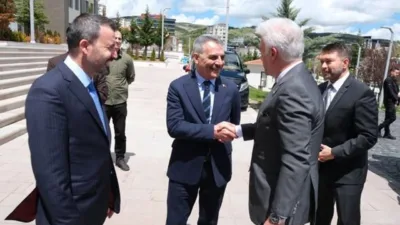 Devlet Tiyatroları Genel Müdürü Tamer Karadağlı, Yozgat'ta çeşitli kültürel faaliyetler