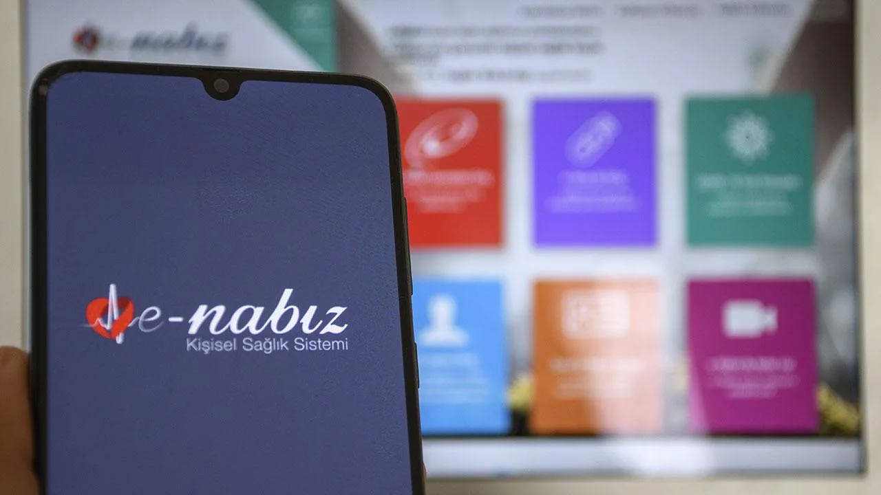 Yeni düzenlemeyle sağlık raporlarının başvuru süreçleri e-Nabız üzerinden gerçekleştirilecek.