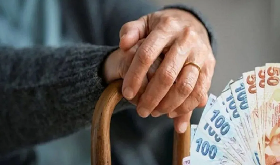 Milyonlarca emeklinin merakla beklediği bayram ikramiyesiyle ilgili çarpıcı bir açıklama