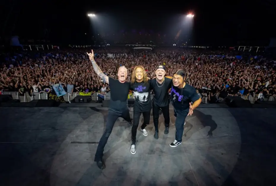 Metallica, Yunanistan'da gerçekleştirdiği konser sırasında sismik hareketlere neden oldu.