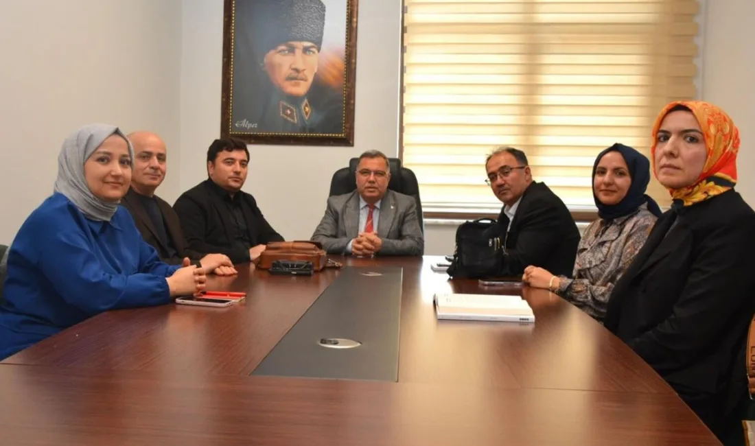 Nefes Projesi kapsamında kurulan Nefes Okuma Kulübü üyesi öğretmenler, Yozgat