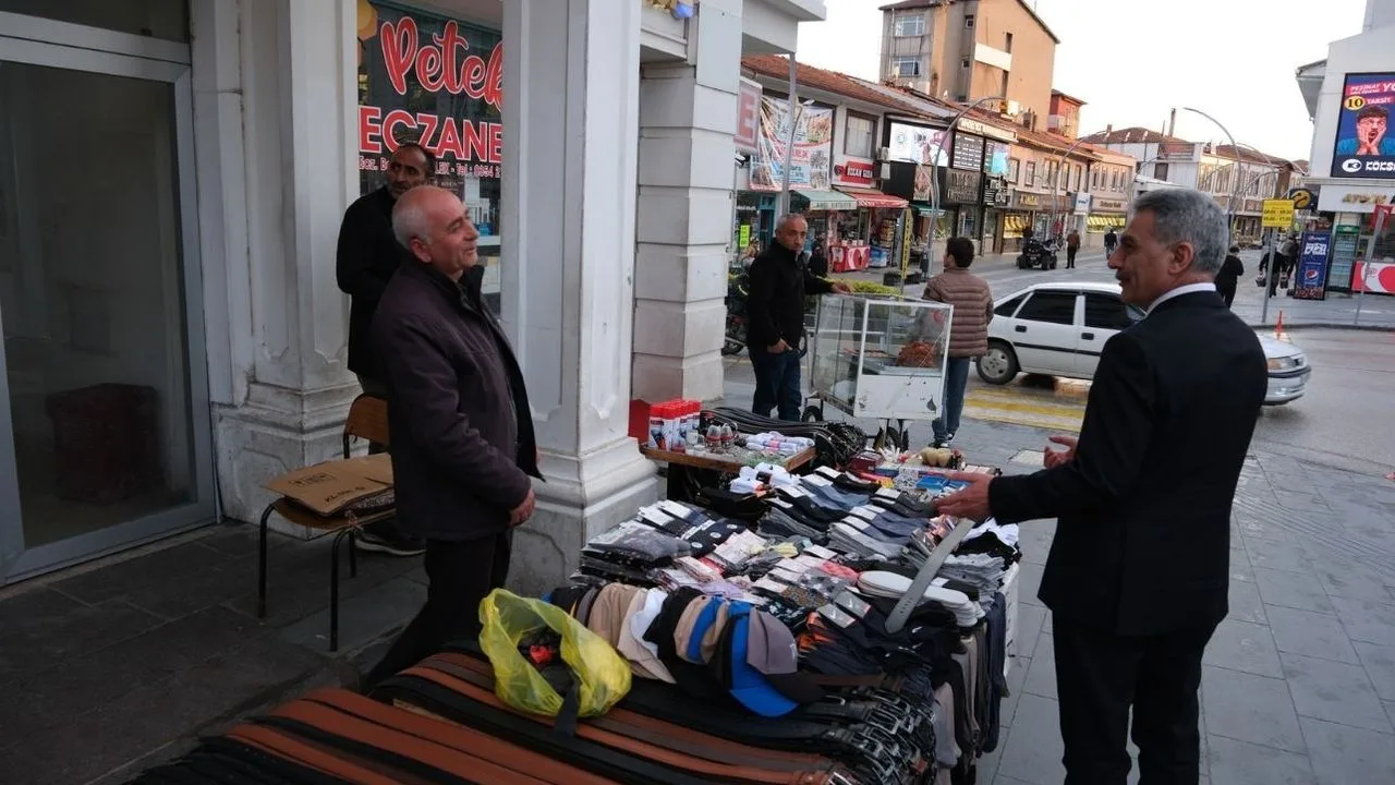 Vali Özkan, esnaf ve vatandaşlarla bir araya geldi