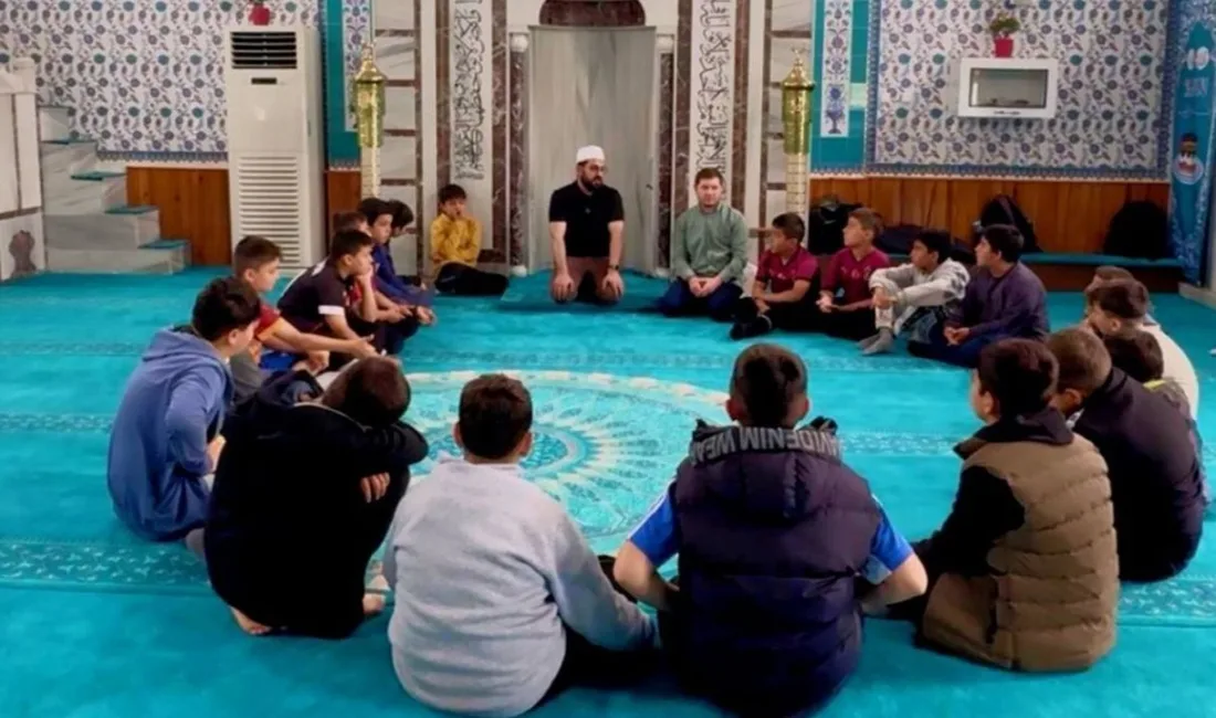 Yerköy Müftülüğü Gençlik Koordinatörlüğü tarafından 100. Yıl Camii’nde gençlere yönelik