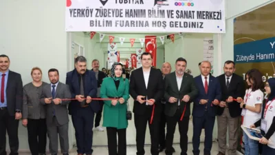 Yerköy'de düzenlenen Bilim Fuarı'nın açılışına Yerköy Kaymakamı ve Belediye Başkanı