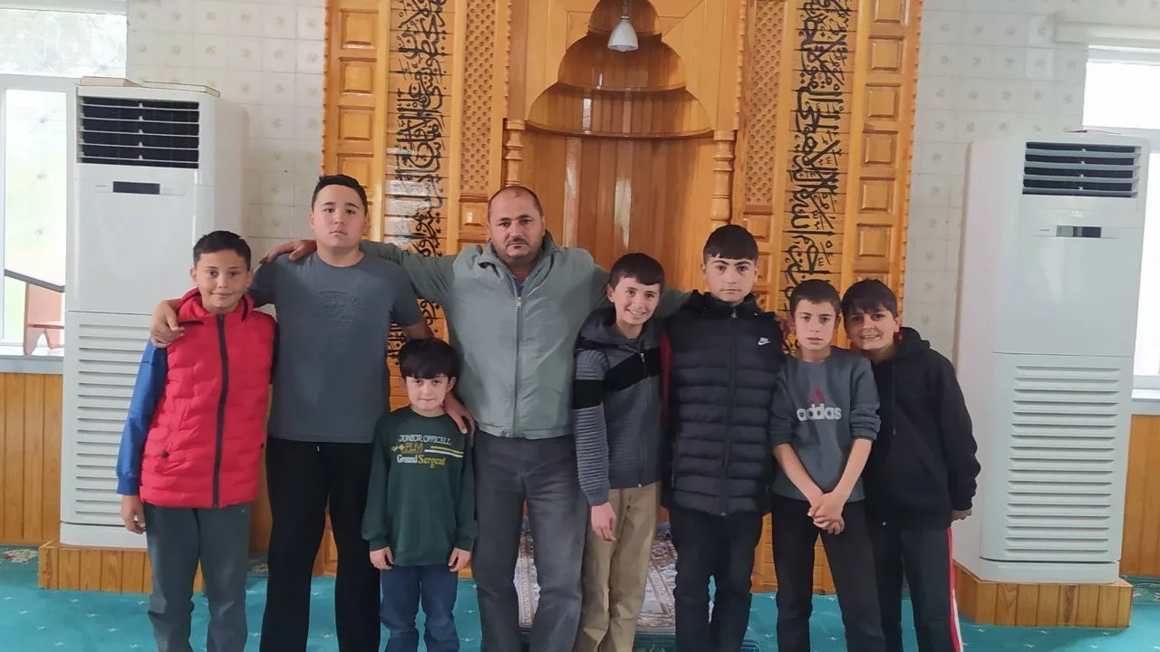 Yerköy İlçe Müftülüğü Gençlik Koordinatörlüğü, Nadir Camii'nde gençlerle bir araya