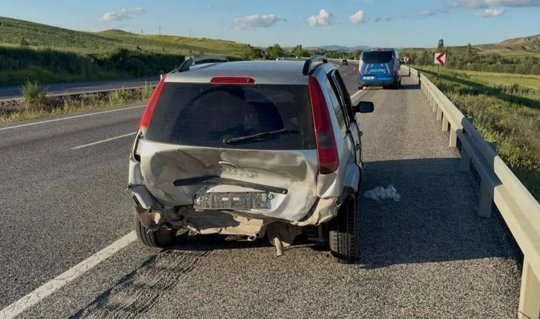 Yozgat’ın Yerköy ilçesinde meydana gelen trafik kazasında 8 kişi yaralandı.