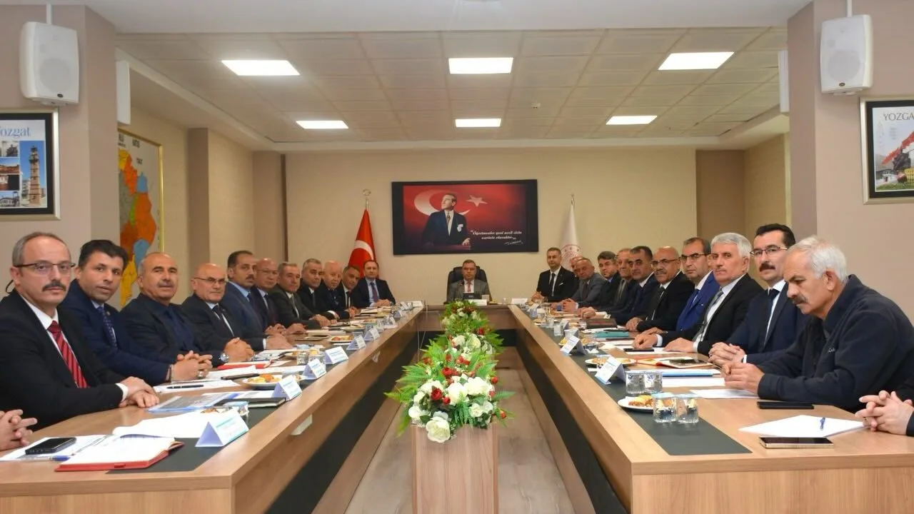 Yozgat İl Milli Eğitim Müdürü İsmail Altınkaynak başkanlığında, ilçe müdürleri
