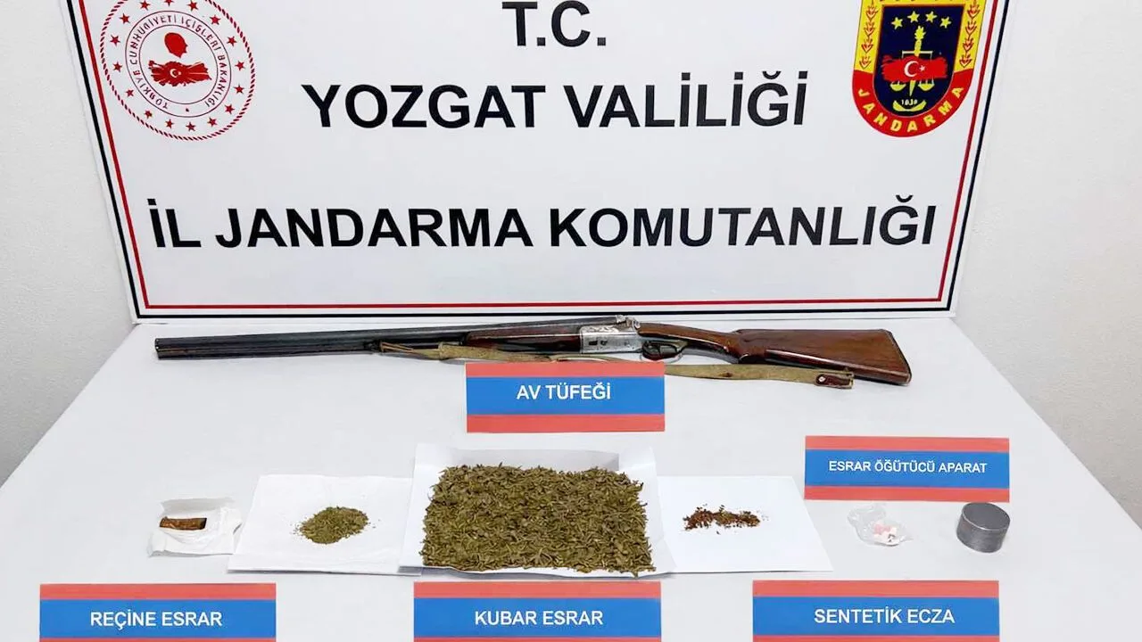 Yozgat İl Jandarma Komutanlığı tarafından düzenlenen operasyonda bir ikamette esrar,