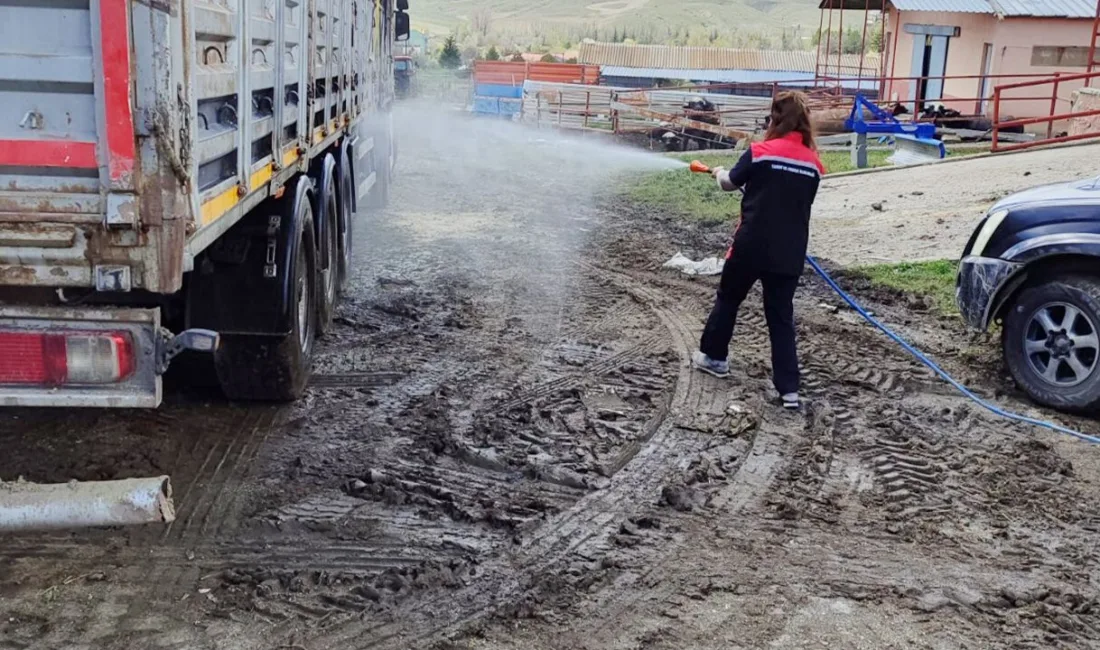Yozgat'ta Kurban Bayramı öncesi kurbanlık hayvan sevklerine yönelik denetimler sıkılaştırıldı.