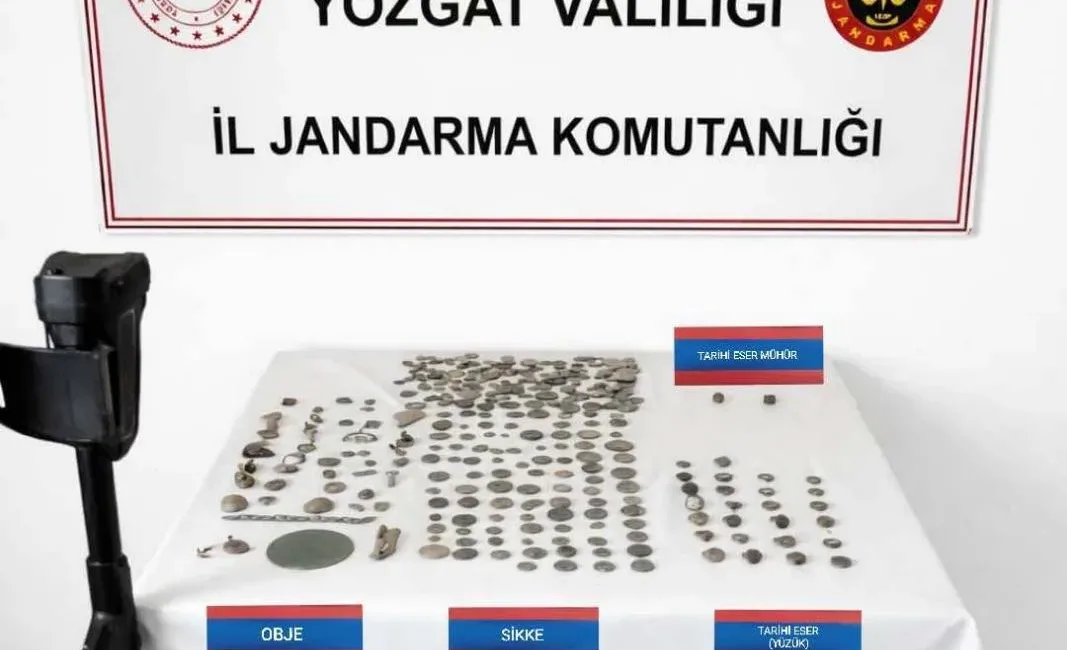 Yerköy'de düzenlenen operasyonda, tarihi eser kaçakçılığı yaptığı değerlendirilen bir şüphelinin