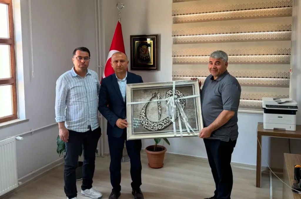 Halk Eğitimi Merkezi Yöneticilerinden İlçe Millî Eğitim Müdürü Necmettin Sağlam’a Ziyaret