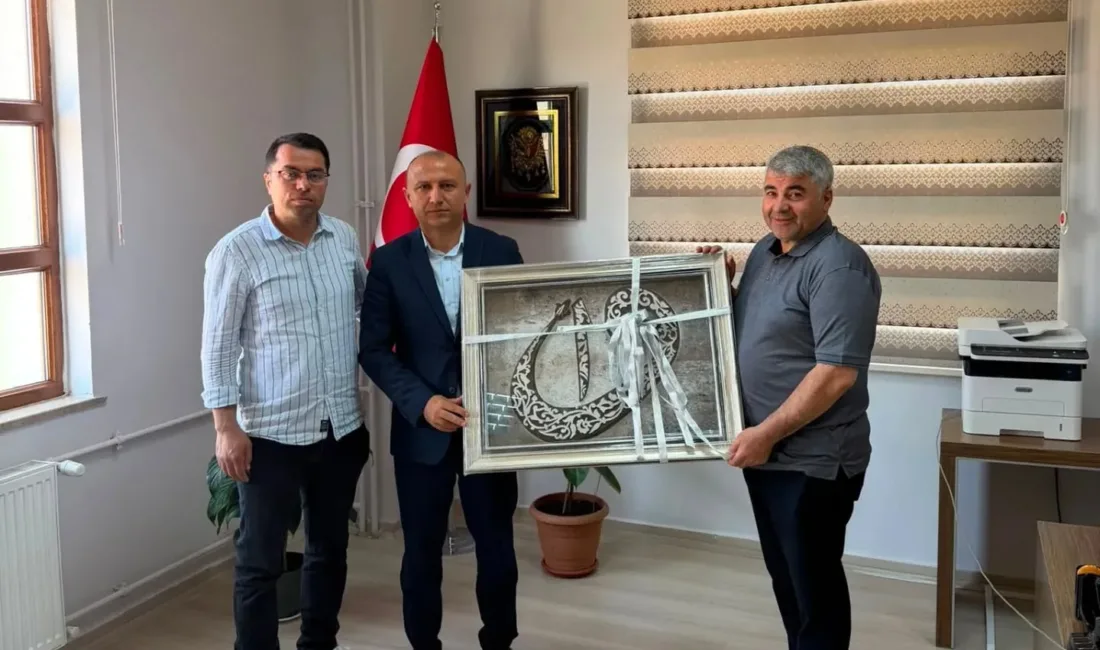 Yerköy İlçe Halk Eğitimi Merkezi Müdürü Zafer Tan ve Müdür