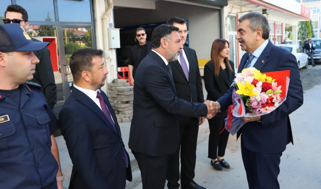 Milli Eğitim Bakanı Yusuf Tekin, Yerköy Belediye Başkanı Av. Fatih