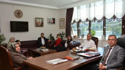 Yozgat'ta Kınalı Hasan Ortaokulu öğrencileri, Türkiye genelinde düzenlenen Siyer ve