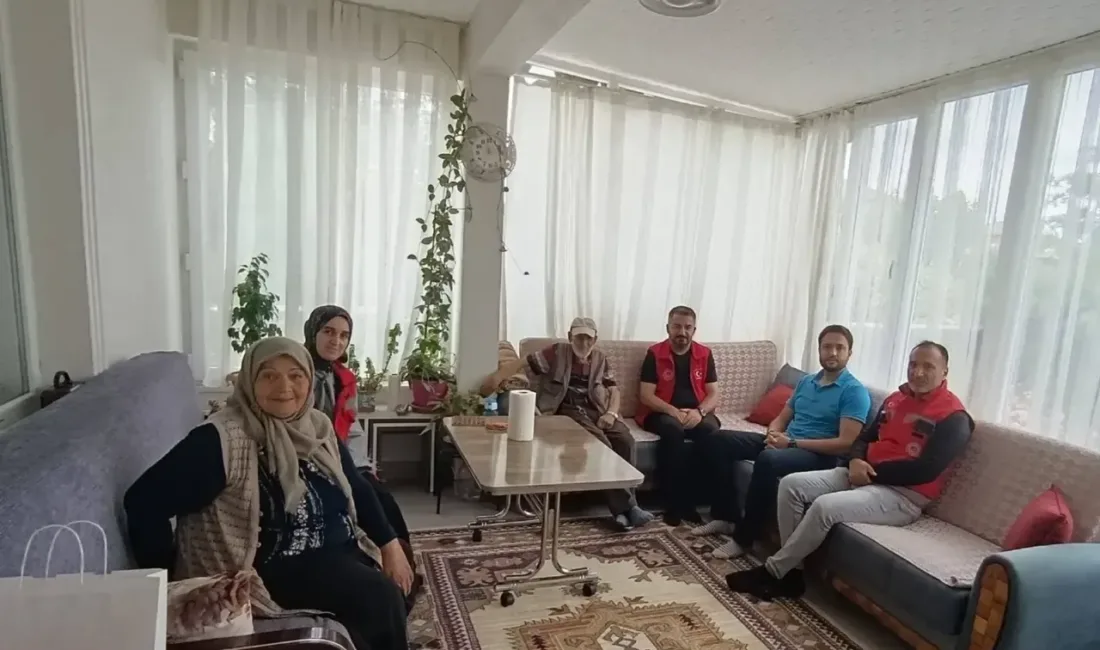 Yerköy ilçemizde Babalar Günü dolayısıyla şehit babaları ziyaret edildi.