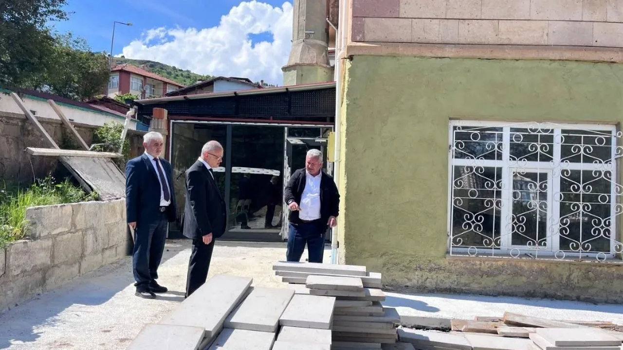 Yozgat İl Müftüsü Nihat Kök, Yozgat merkezdeki Kur'an kurslarında incelemelerde