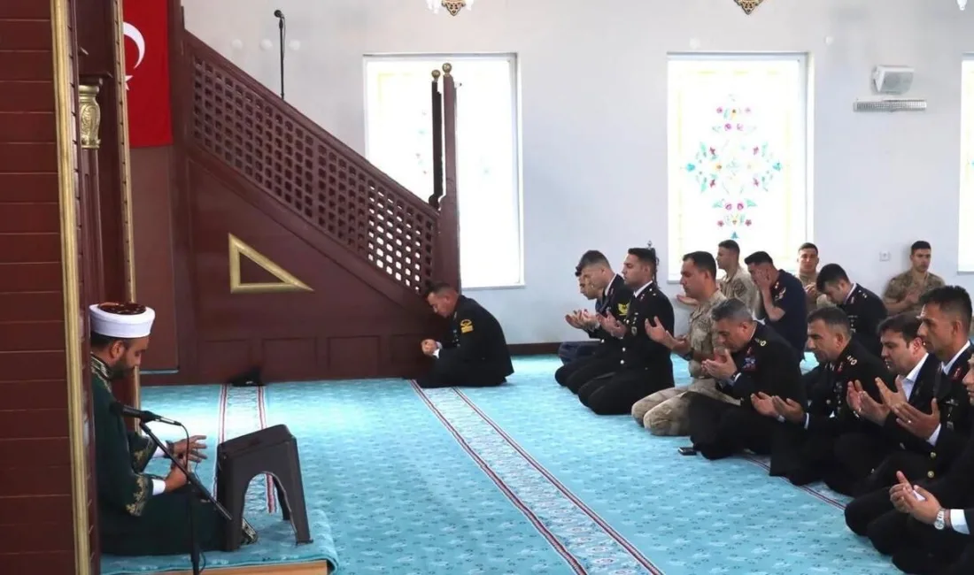 Yozgat'ta, Jandarma Teşkilatının 187'nci kuruluş yıl dönümü etkinlikleri kapsamında şehitler