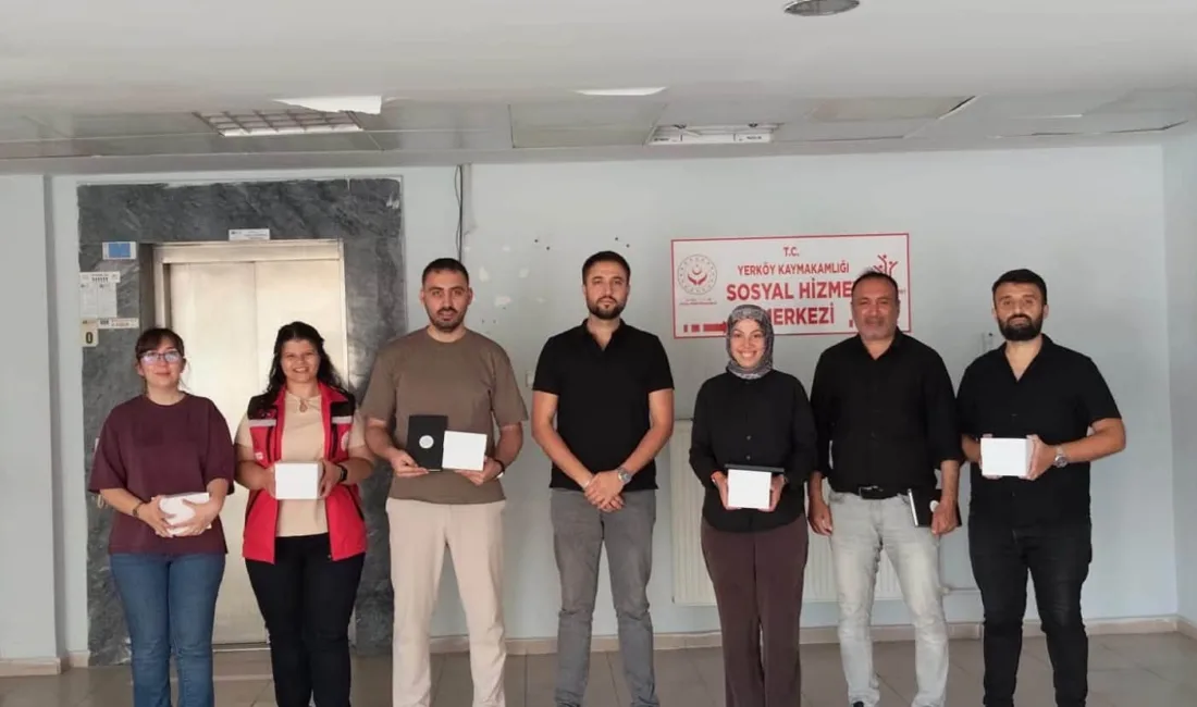 Yerköy Sosyal Hizmet Merkezi Müdürlüğü, kurumun çalışmalarına özveriyle katkı sağlayan