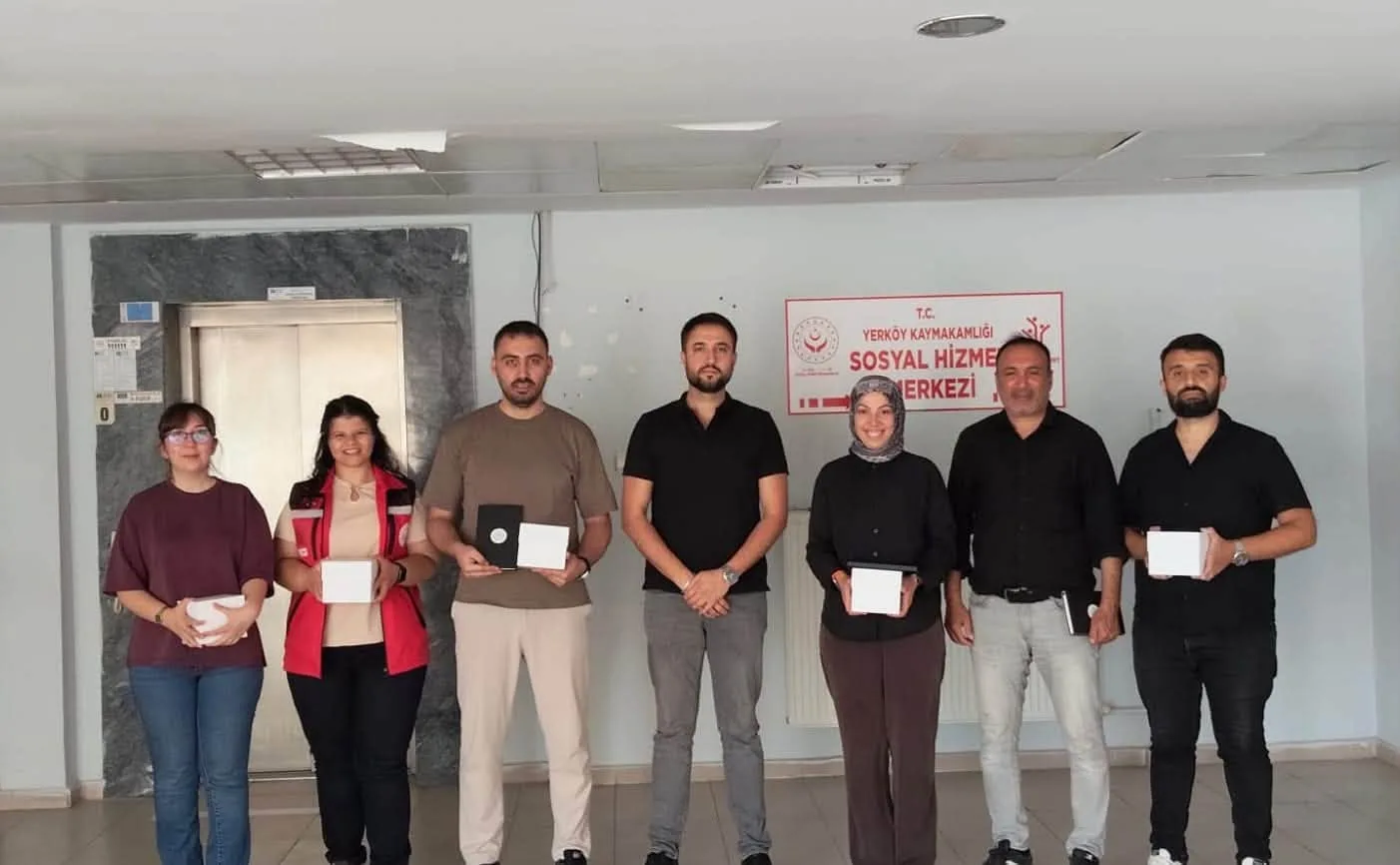 Yerköy Sosyal Hizmet Merkezi Müdürlüğü, kurumun çalışmalarına özveriyle katkı sağlayan