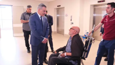 Yozgat Valisi Mehmet Ali Özkan, Yozgat Şehir Hastanesinde tedavi gören