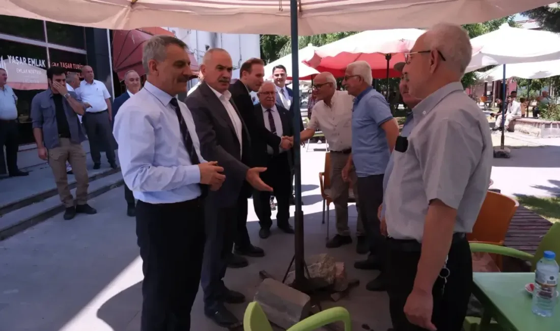 Yozgat Valisi Mehmet Ali Özkan, Boğazlıyan ilçesinde vatandaşların taleplerini dinleyerek