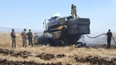 Yozgat'ın Yerköy ilçesinden Diyarbakır’a hasat için giden Fikret Polat'ın biçerdöveri,