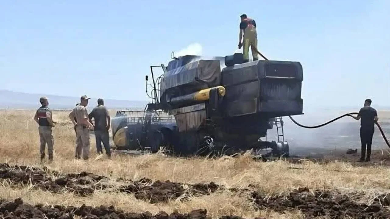 Yerköylü Çiftçinin Yanan Ekmek Teknesine Ergani Halkından Büyük Destek