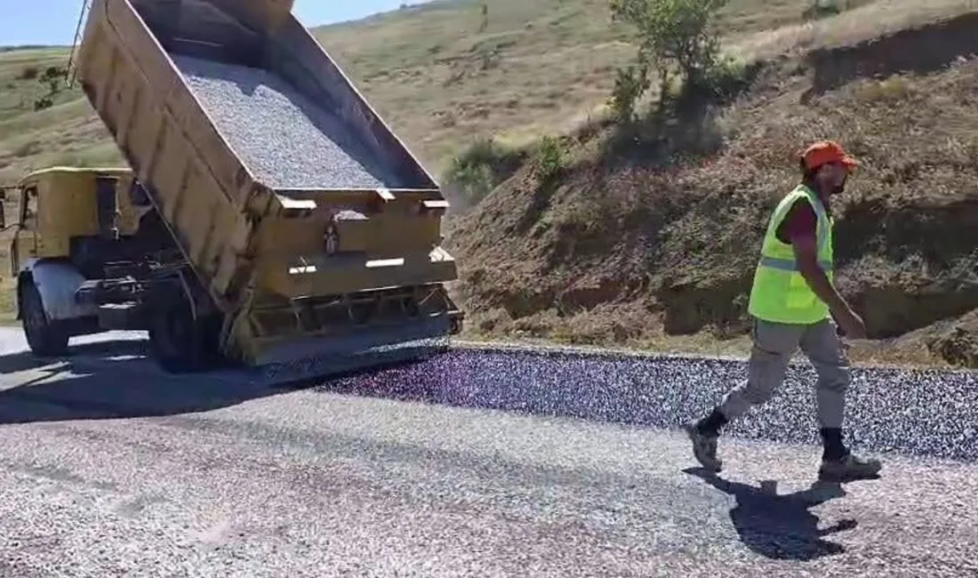 Yozgat İl Özel İdaresi, yaz aylarında asfalt çalışmalarını artırarak kırsal