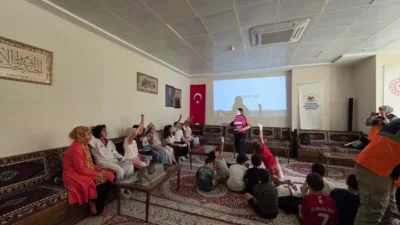 Yozgat'ta, Valilik koordinesinde AFAD ekipleri tarafından Gençlik Merkezi'nde düzenlenen eğitimde,