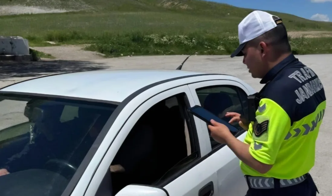 Yozgat İl Jandarma Komutanlığı, il genelinde trafik güvenliğini sağlamak amacıyla