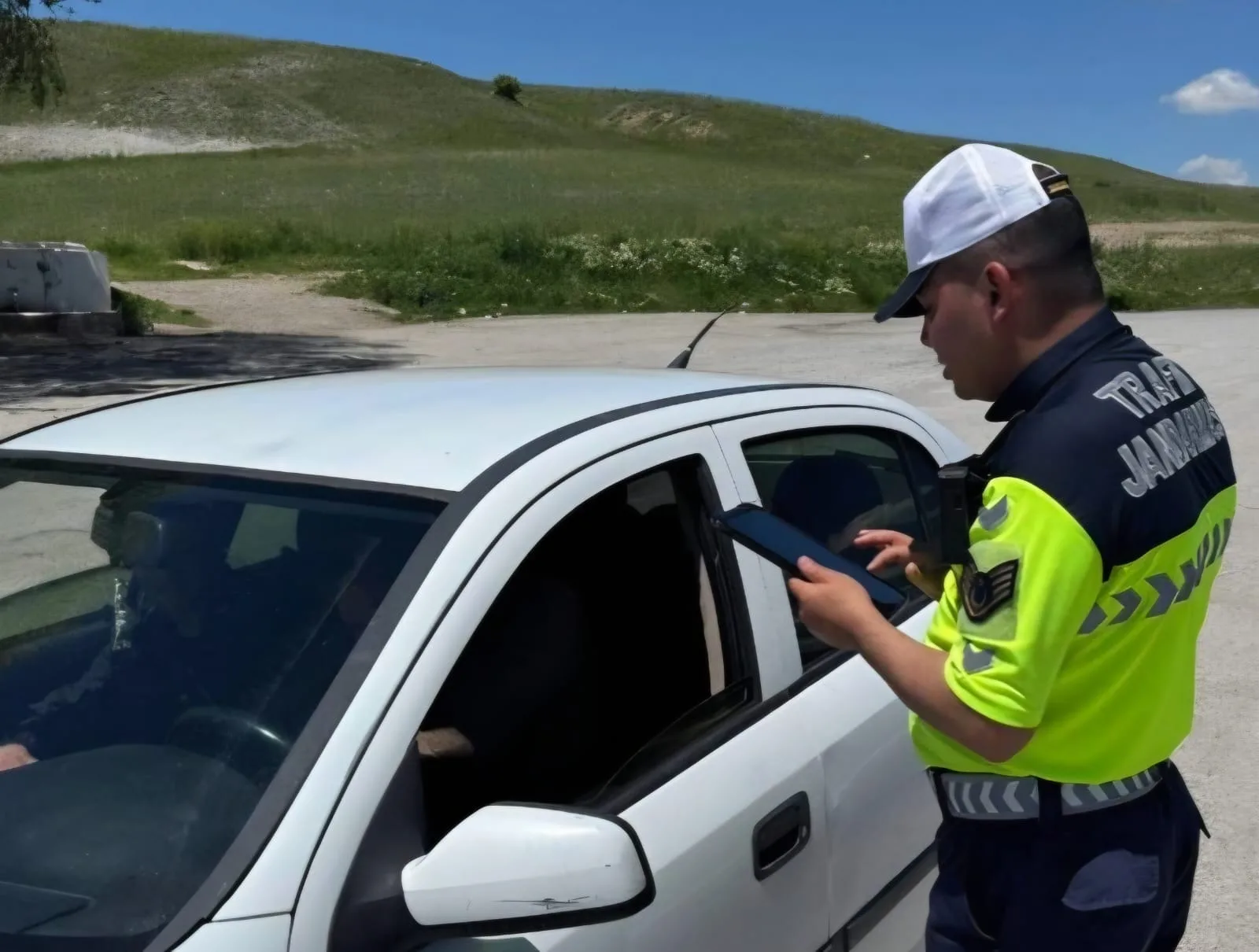 Yozgat’ta Jandarmadan Sıkı Trafik Denetimi: Alkollü ve Ehliyetsiz Sürücülere Ağır Ceza