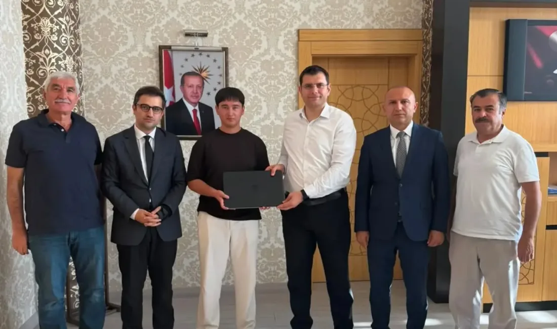 Yerköy Rabia Koyunbaşoğlu Anadolu Lisesi öğrencisi Efendi Açıkgöz’ün geliştirdiği “Derman: