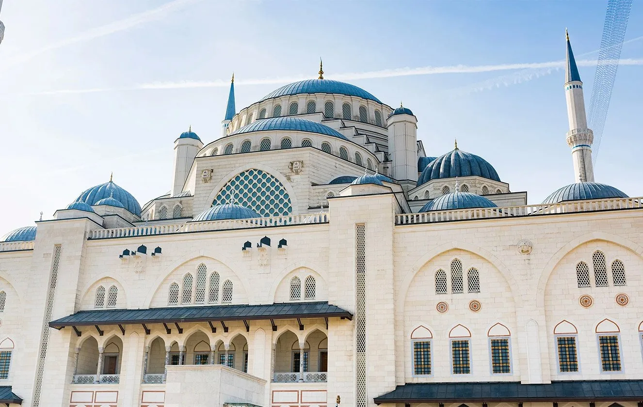 28 Ağustos Cuma Yalova'nın ilçelerinde cuma namazı saat kaçta? İlçe
