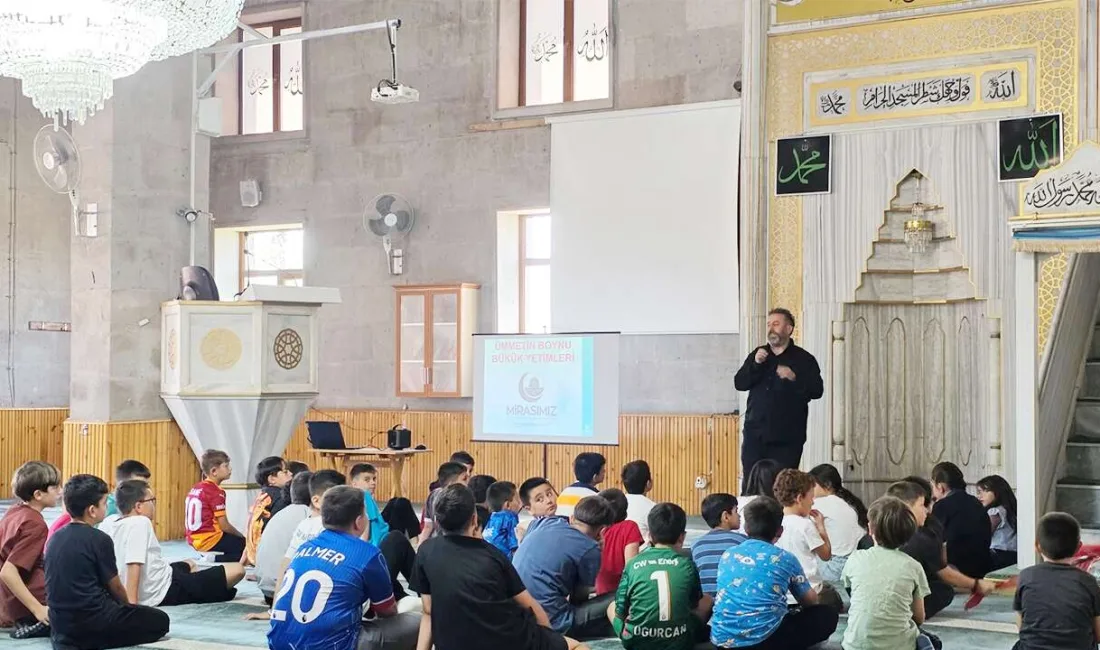 Çandır ilçesinde, Yaz Kur'an Kursu öğrencilerine "Kudüs Bilinci ve Mescid-i
