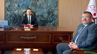 Çiçekdağı İlçe Müftüsü olarak göreve başlayan Ali Meşe, Kaymakam Durdu