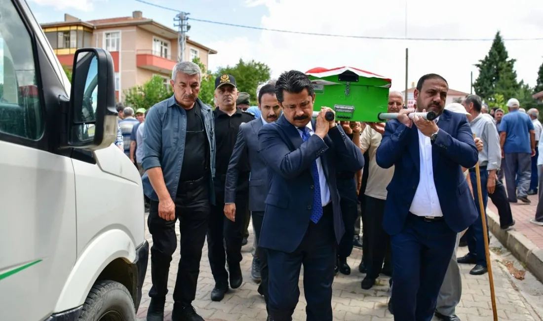 Kırşehir’in Çiçekdağı ilçesinde hayatını kaybeden Kıbrıs Muharip Gazisi Hidayet Düzen,