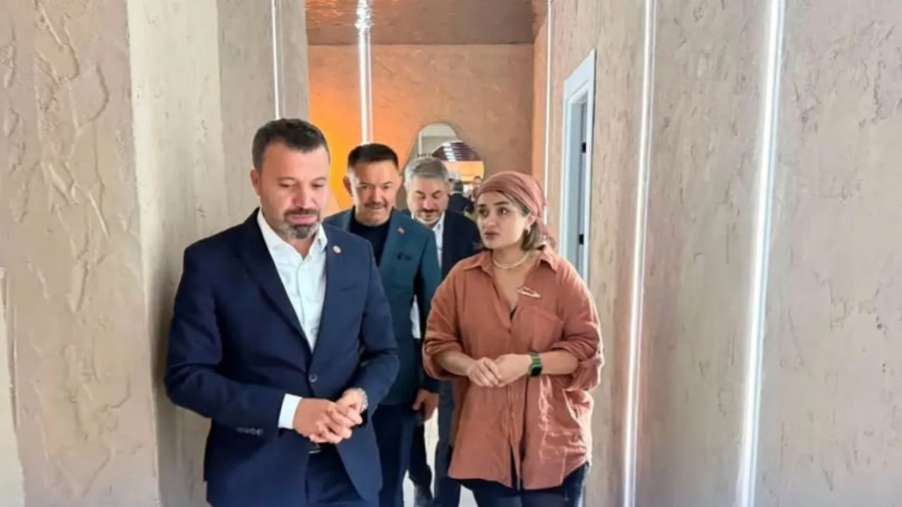 AK Parti Yozgat Milletvekili Süleyman Şahan, ilçe başkanlarıyla birlikte Sorgun'da