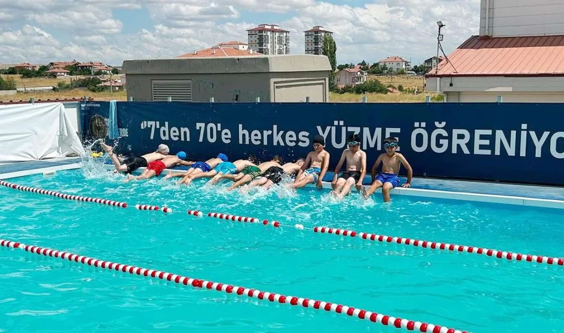 Sorgun Gençlik ve Spor Kulübü tarafından düzenlenen Çocuk Yüzme Kursu,
