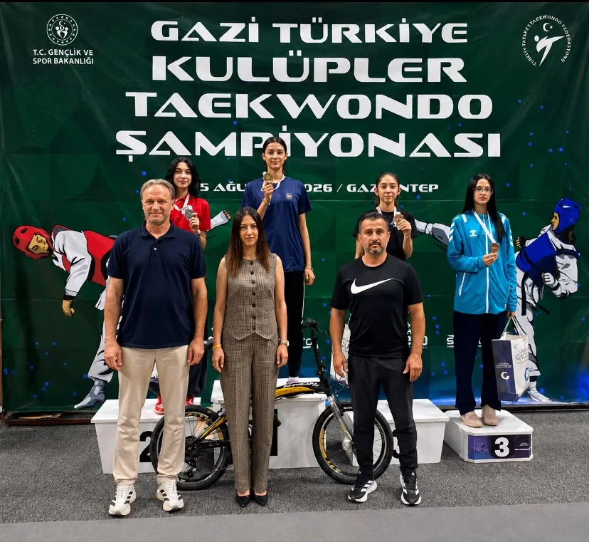 Yerköylü taekwondo sporcusu İrem Örül, Gaziantep'te düzenlenen GAZİ Kulüpler Türkiye