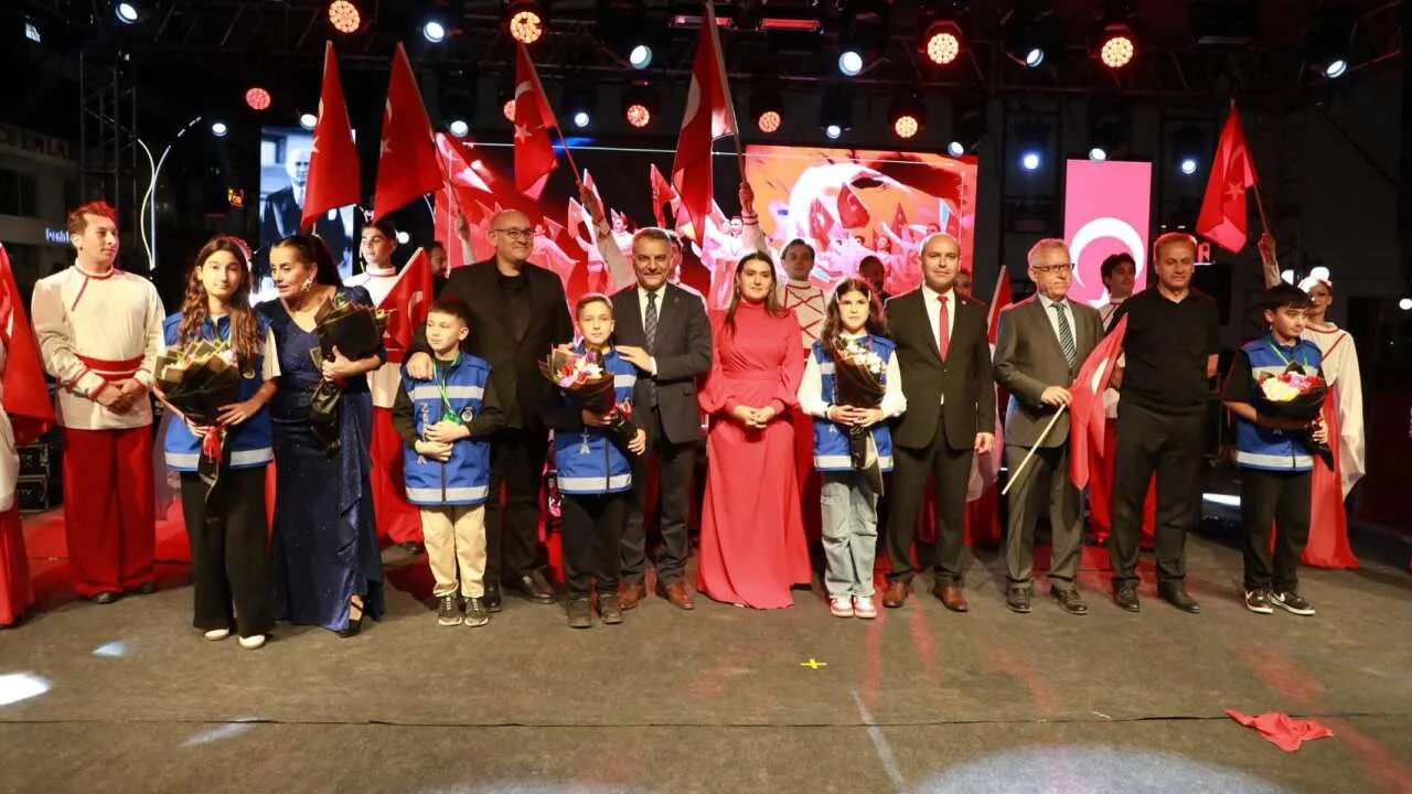 Yozgat’ta devam eden 25. Uluslararası Sürmeli Şenlikleri, vatandaşların yoğun ilgisiyle