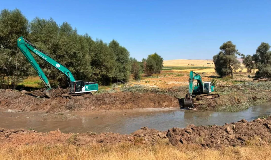 Yozgat'ta, DSİ 12. Bölge Müdürlüğü tarafından yürütülen dere ıslahı ve